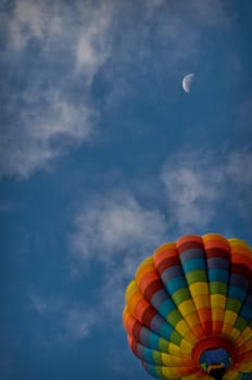 Amazing Hot Air Balloon lifting off