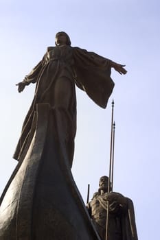 A famous monument of the mythical founders of Kiev on the Dnpro river