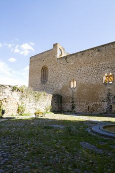 Piedra Bermeja Castle, In S. XII became fortified palace of feudal lords more like that of warriors.