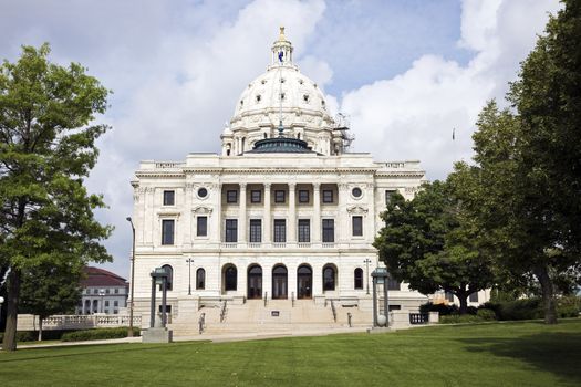 Facade of State Capitol in St. Paul, Minnesota