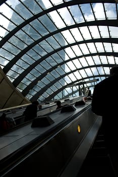 jubilee tube line escalator at Canary Wharf station