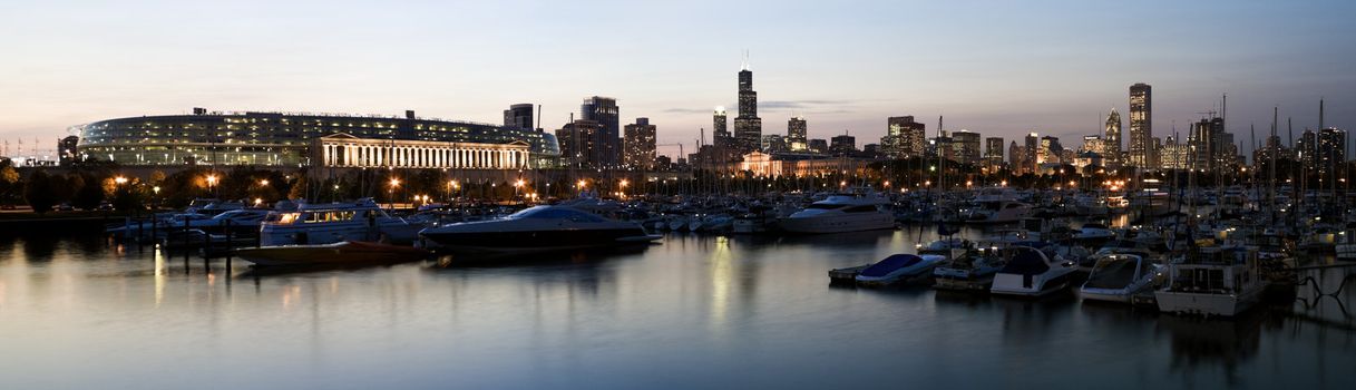 Panoramic View of Chicago from marina.