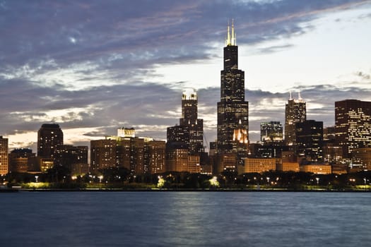 Evening in Downtown Chicago, IL.