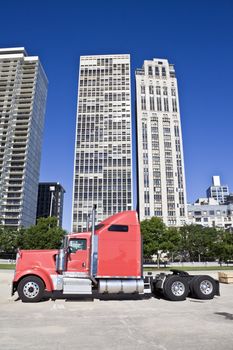 Truck om downtown Chicago, IL.