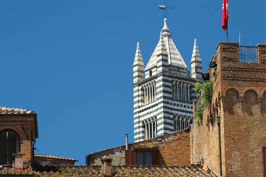 Siena, Palio di Siena, landscape, Toscana, Italy, sky, tourism, vacation, destination, ecotourism, europe, european, italian, Flags, festival, historical re-enactment, medieval costumes, leisure, lifestyle, location, recreation, place, summer, tourism, tourist, travel, vacation, voyage, trees, monuments, holiday, attraction, culture, famous, historic, landmark, people, square, travelers, traveler, traveling, vacation,  Architecture, medieval buildings,