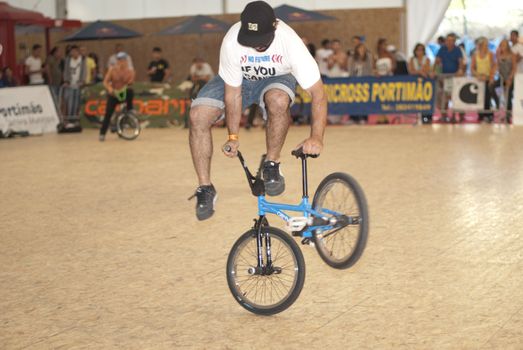 Frank Lucas during the Flatland Field Control'09, Parque da Juventude de Portimão on September 2009. Photo taken on: September 20th, 2009