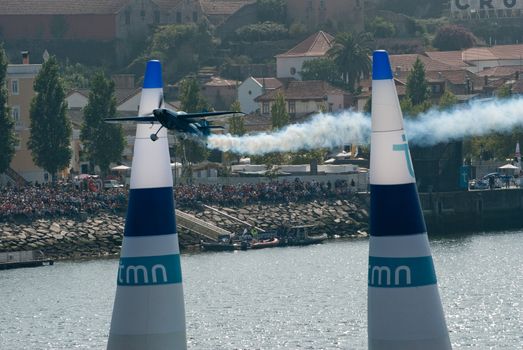 PORTO, PORTUGAL - SEPTEMBER 7: Michael Goulian (USA) during the Red Bull Air Race event on September 12, 2009 in Porto, Portugal.
