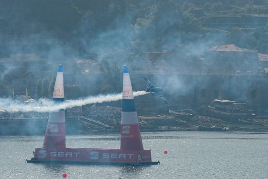 PORTO, PORTUGAL - SEPTEMBER 7: Michael Goulian (USA) during the Red Bull Air Race event on September 12, 2009 in Porto, Portugal.