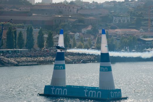 PORTO, PORTUGAL - SEPTEMBER 7: Michael Goulian (USA) during the Red Bull Air Race event on September 12, 2009 in Porto, Portugal.