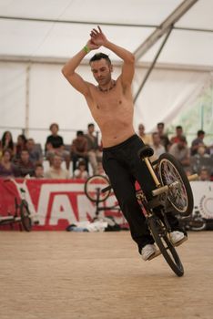 Victor Remiro during the Flatland Field Control'09, Parque da Juventude de Portimão on September 2009. Photo taken on: September 20th, 2009