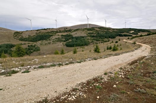 Eolic energy: Wind power through  wind turbines