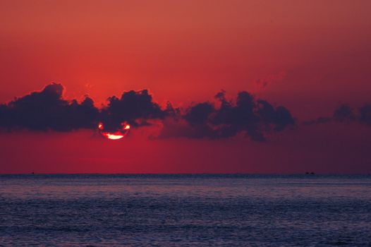 sunrise on horizon, sea landscape