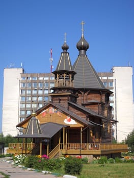 Church; Pokrovsk; a cathedral; Moscow; summer; a temple; Christianity; red; the area; domes; a monument    