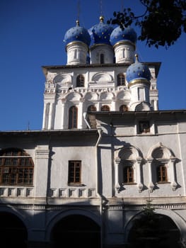 Church; Pokrovsk; a cathedral; Moscow; summer; a temple; Christianity; red; the area; domes; a monument     