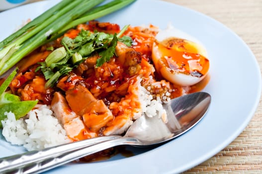 rice with red pork and sauce