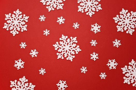 christmas snowflake pattern on red background
