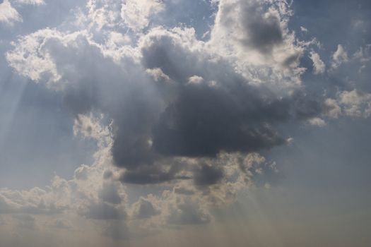 cloud and light rays
