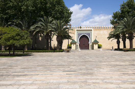 Fortified wall and entrance gate - Imperial city of Fez - Best of Morocco