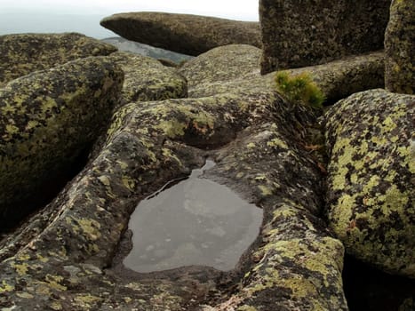 ordinary stones, which can be seen everywhere