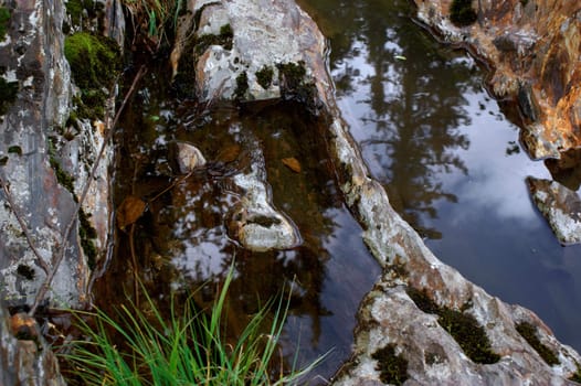 ordinary stones, which can be seen everywhere