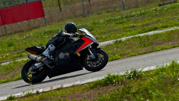 Russian national championship of encircling highway motorace