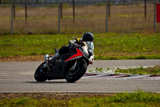 Russian national championship of encircling highway motorace