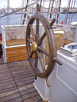 ship wheel