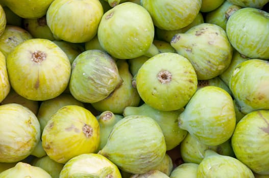 fresh figs in the market showing the texture