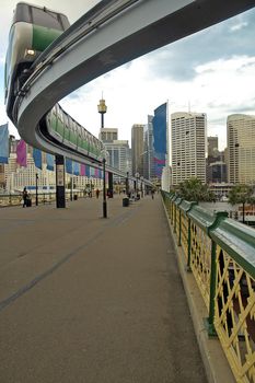 green sydney monorail on pyrmont bridge, darling harbour