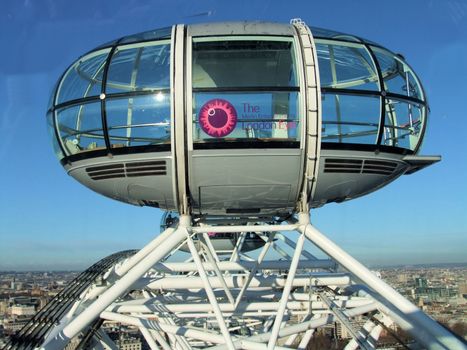 London eye capsule from another capsule