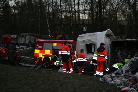 Søppelbil som veltet på Ulven i Oslo