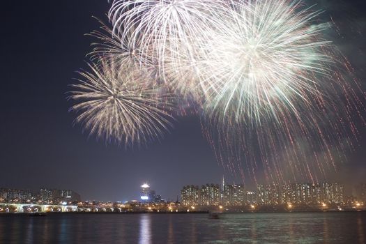 spectacular display of fireworks as explodes in han river korea