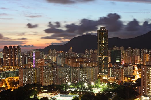 kowloon at night