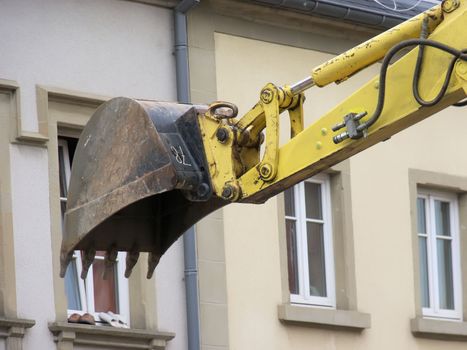 the excavator and the slippers