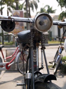 old bicycle.







OLYMPUS DIGITAL CAMERA