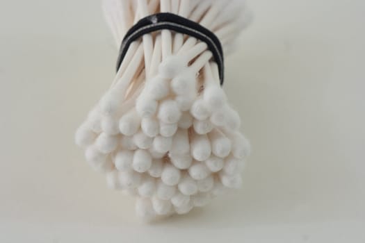 The top of cotton swabs.