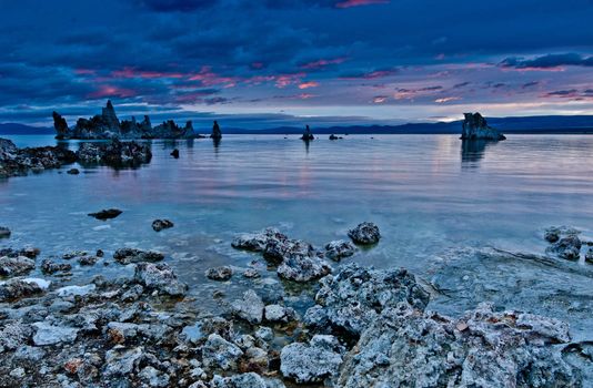 An autumn morning at Mono Lake