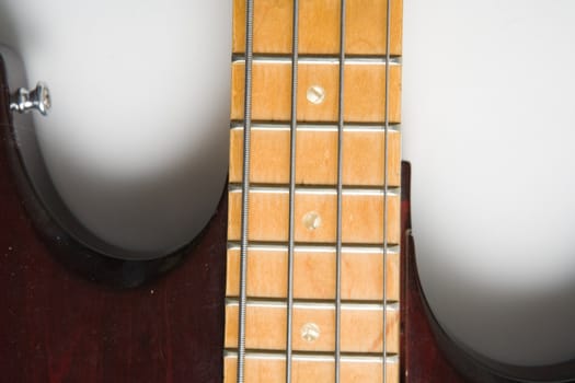 Electric bass guitar with four strings