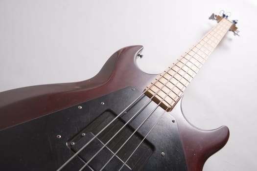 Electric bass guitar with four strings