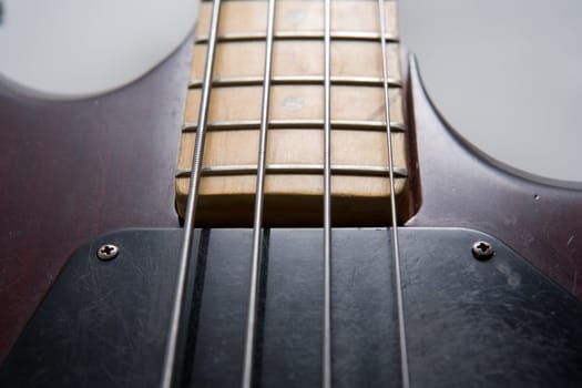 Electric bass guitar with four strings