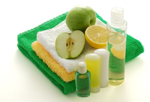 Fruit flavored SPA including colorful towels, shampoo, soap and moisturiser