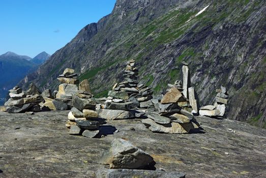 Stones put on each other as pyramid zen symbols