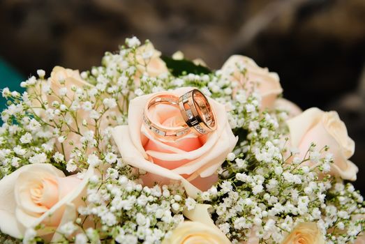 bridal bouquet of white roses