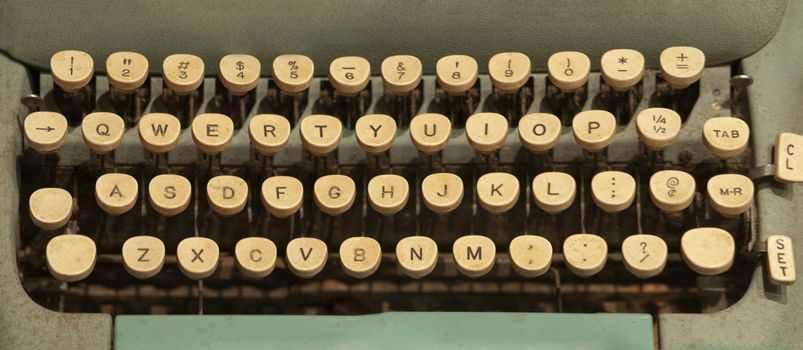 Panoramic view of a vintage desktop typewriter
