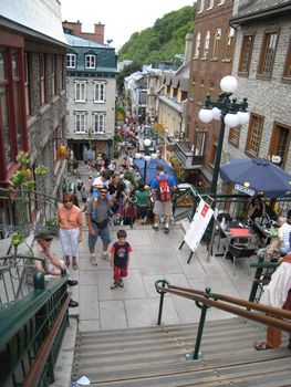 crowded street in old Quebec city