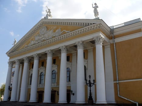 Theatre of opera and ballet - Chelyabinks