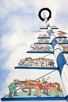 An image of the may tree in munich