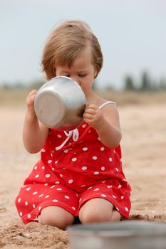 people series: little girl play with sand