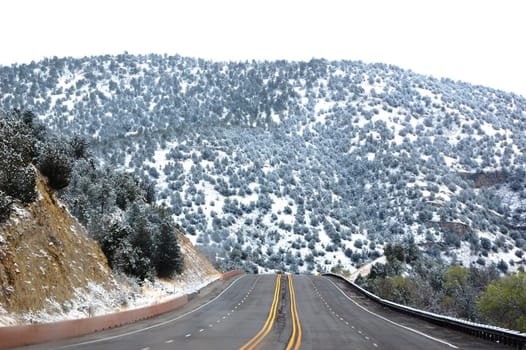 Road into the mountainside