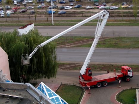 Lifting tap assembles billboard